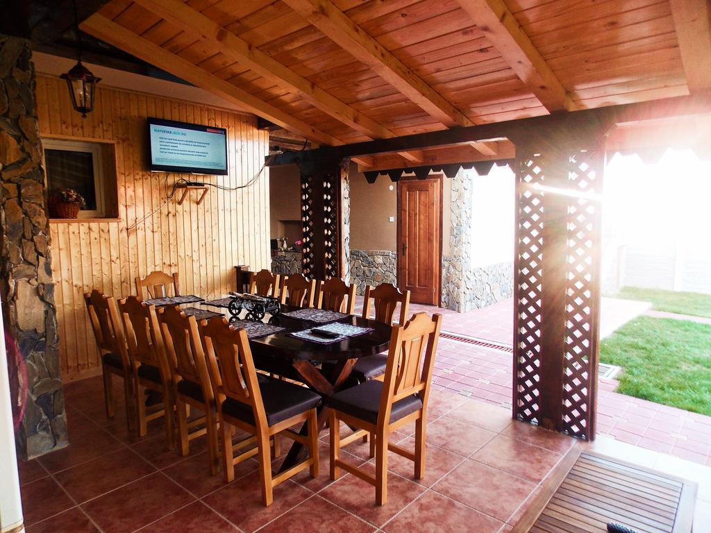 Vila Sofia Haţeg Екстериор снимка